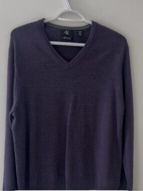 Calvin Klein 100% Merino wool Men's V-Neck Sweater Large